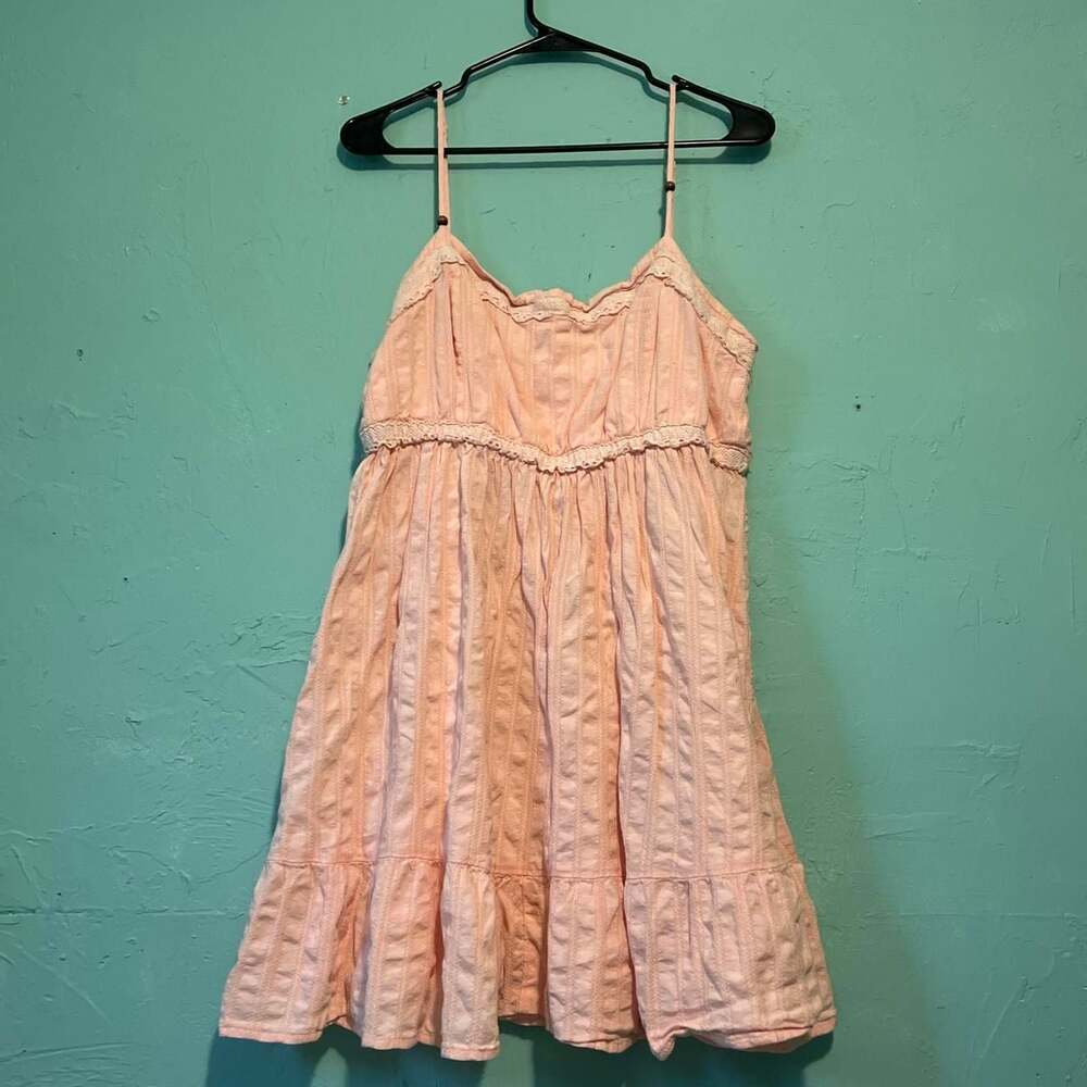 Celebrity Pink Lace Trim Babydoll Dress in Tropical Peach